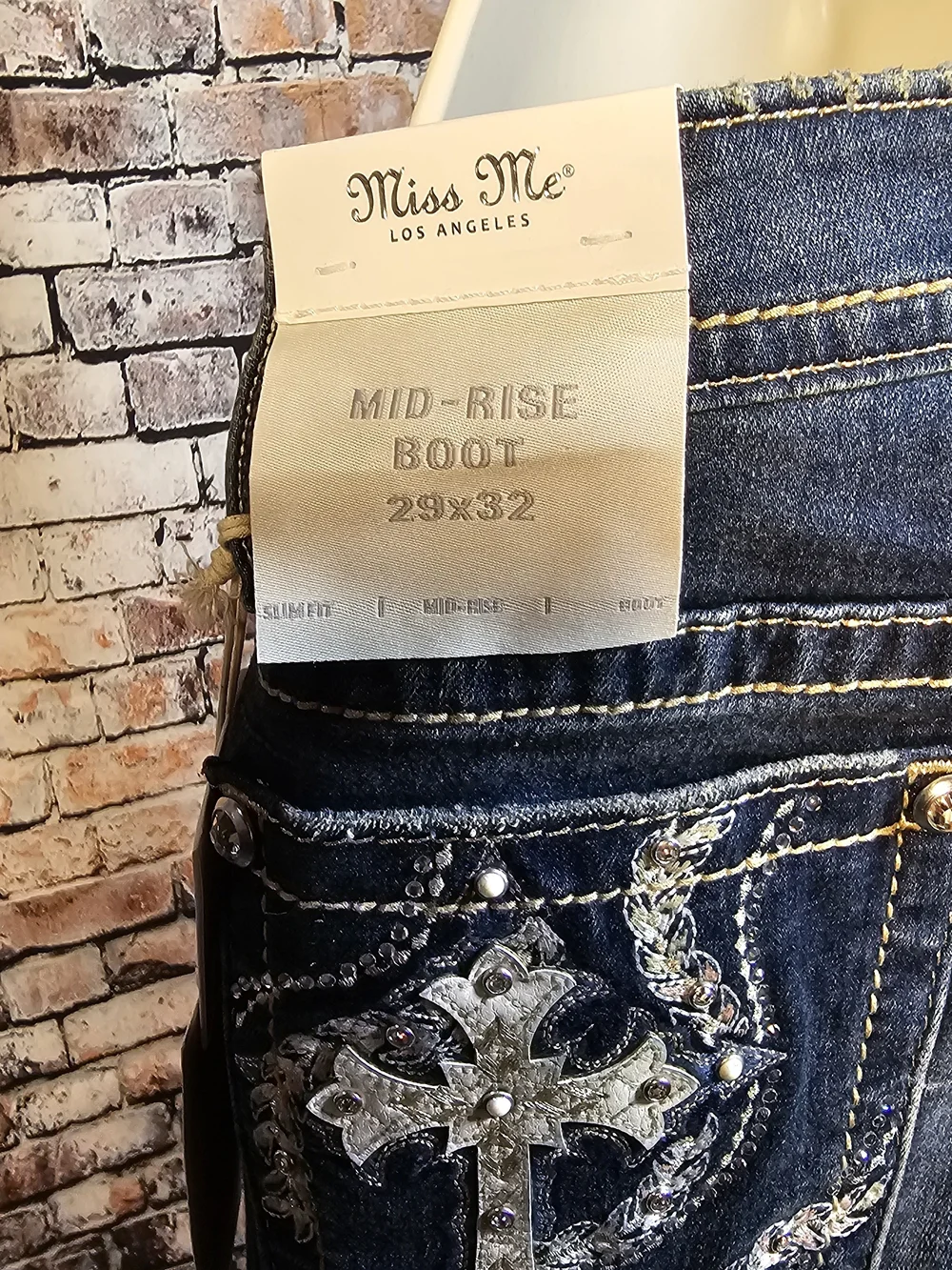 Miss Me Mid Rise Bootcut Jeans NWT Size 29 Dark Wash Cross Pocket Western Denim